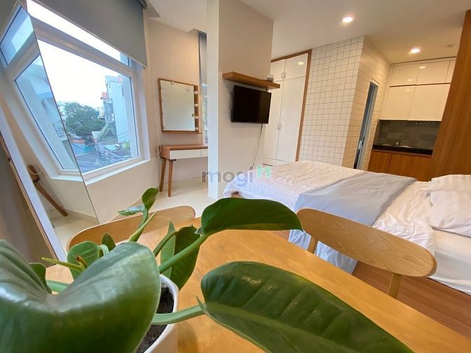 Hình ảnh Studio phòng đẹp, cửa sổ trời, nội thất đầy đủ mới 100% khu sân bay