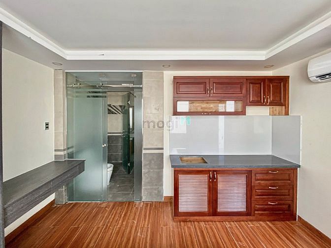 Hình ảnh CHDV dạng Studo Ban Công _ Đầy đủ nội thất _ Ngay Quang Trung