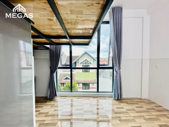 Hình ảnh Duplex view kính cực xinh đi bộ qua ĐH VĂN LANG