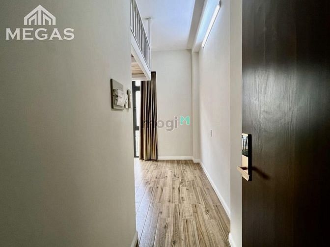 Hình ảnh Mb6623 nạp rút nhanh chóng cạnh Sân Bay _ View Kính _ Đầy đủ nội thất