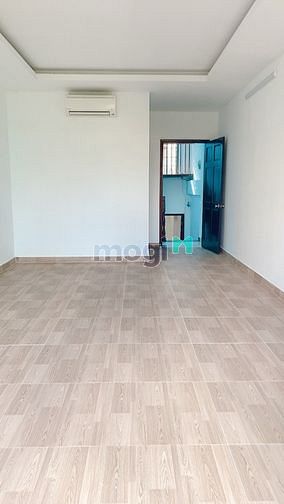 Hình ảnh Cho thuê nhà H10M 232 Cộng Hoà, TB, 4,5x24, 4 Tầng, DTSD: 450m2