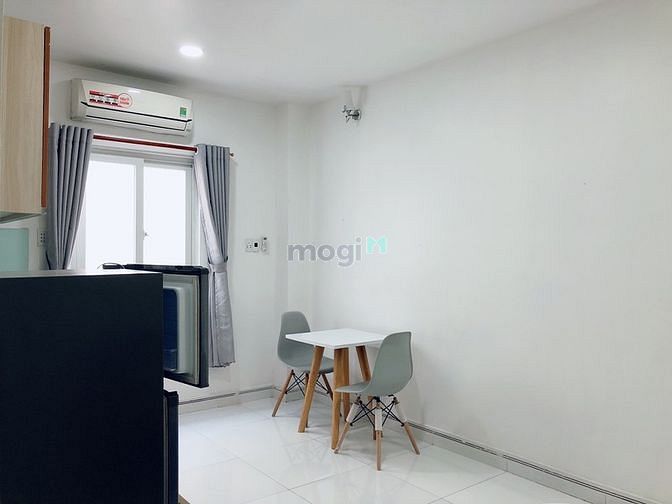 Hình ảnh CHDV 1PN-1PK 50m2 ban công full nội thất cao cấp khu sân bay