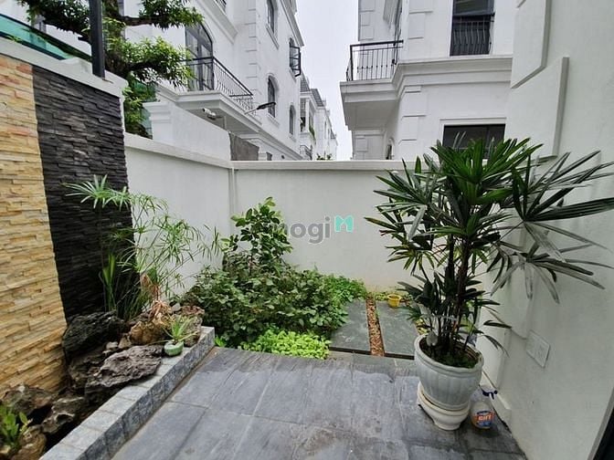 Hình ảnh Cho thuê nguyên căn Vinhomes Imperia  -Diện tích: 200m2 ,4 tầng - Gồm