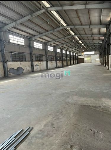 Hình ảnh Cho thuê kho gần chợ lớn 900m2 có pccc đầy đủ xe container chạy