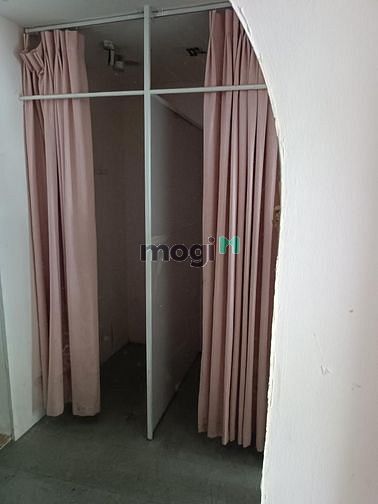 Hình ảnh Cho thuê mặt bằng kinh doanh thời trang phố Chùa Bộc