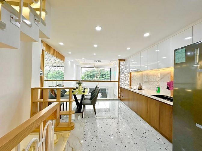 Hình ảnh Siêu phẩm thang máy view bờ kênh - 6 tầng chỉ hơn 7T