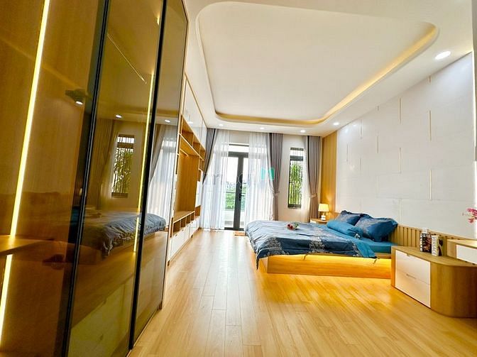 Hình ảnh Siêu phẩm thang máy view bờ kênh - 6 tầng chỉ hơn 7T