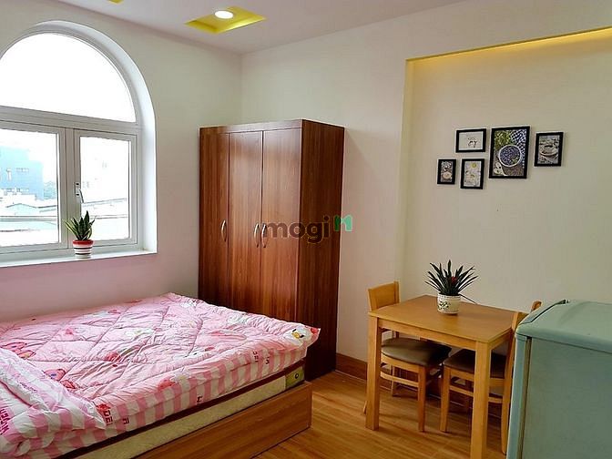Hình ảnh Studio full nội thất, cửa sổ trời, thang máy, gần CV Phú Lâm, BXMT