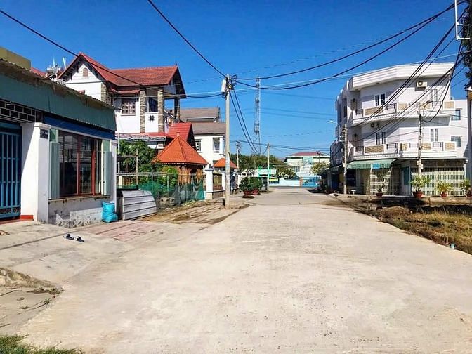 Hình ảnh Đất thổ cư đường 12m, Nhà bè. đường 12m, dân trí cao. 32 tr/ m2.