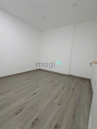 Hình ảnh Cho thuê CH 107 Trương Định, 80m2, 2PN, 2WC,  tầng cao. Giá: 15 tr/th
