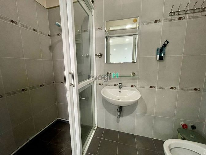 Hình ảnh Tòa nhà thang máy MT Chợ Lớn, Q6 cho thuê CHDV + MB