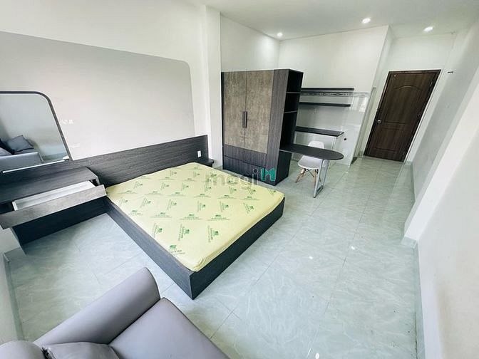 Hình ảnh Căn Hộ Studio Tách Bếp Cửa Sổ Thoáng Ngay Ngã Tư Hàng Xanh