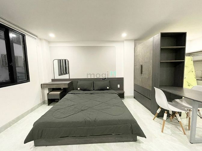 Hình ảnh Căn Hộ Studio Tách Bếp Cửa Sổ Thoáng Ngay Ngã Tư Hàng Xanh