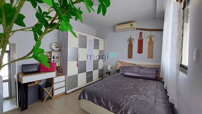 Hình ảnh Cho thuê CH Screc Tower 81m2, 2PN, NTCB, căn góc, có bancon Giá: 12 tr