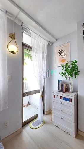 Hình ảnh Cho thuê CH Screc Tower 81m2, 2PN, NTCB, căn góc, có bancon Giá: 12 tr