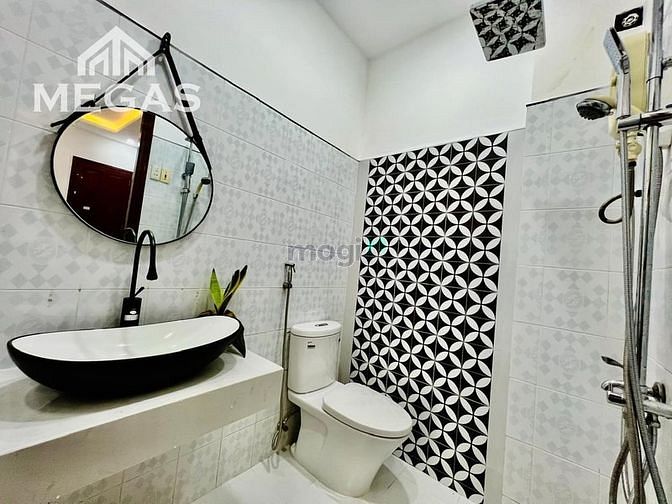 Hình ảnh Siêu Phẩm Studio Ngay Ngã Tư Hàng Xanh & Đại Học Hutech