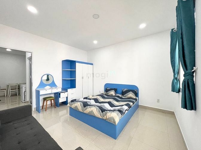 Hình ảnh Căn Hộ 2PN Full Nội Thất Máy Giặt Riêng Ban Công 70m2 Gần Sân Bay