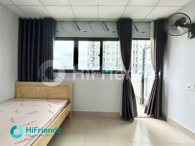 Hình ảnh Căn Hộ Ban Công Siêu Thoáng Ngay Đầm Sen,Hoà Bình Quận Tân Phú