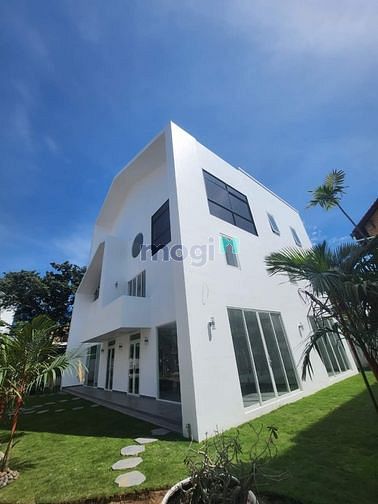 Hình ảnh cho thuê Biệt Thự Mới Xây có thang máy , có hồ boi chỉ 75 tr tháng