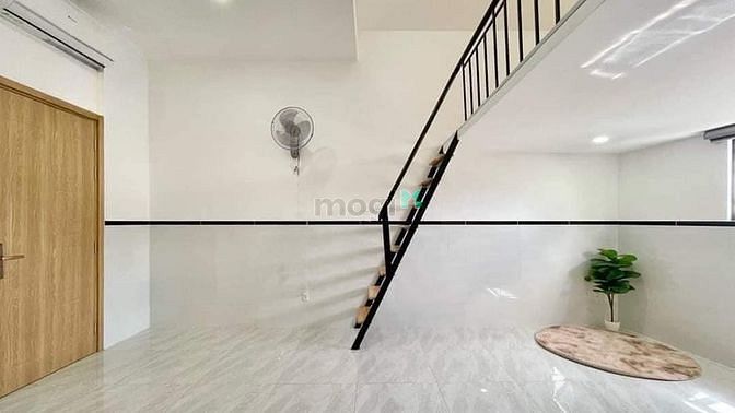 Hình ảnh Có gác diện tích 30m2 gần Đh văn lang có thang máy