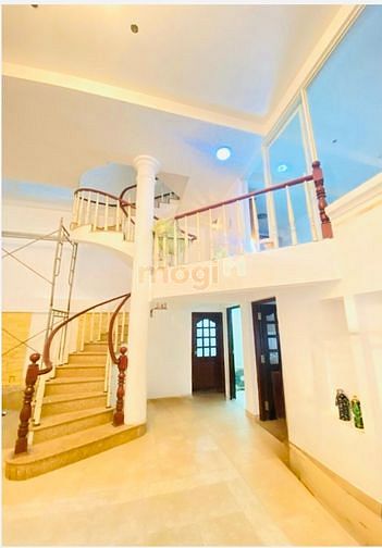 Hình ảnh 👉 Cho thuê villa 4 phòng ngủ, full nội thất, p. Thảo Điền chỉ 45tr