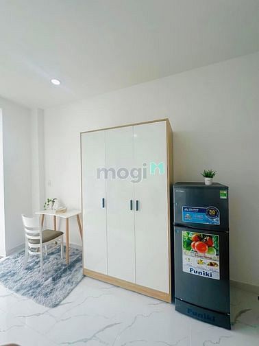 Hình ảnh Trống phòng Bancol ngay Ngã Tư Hàng Xanh