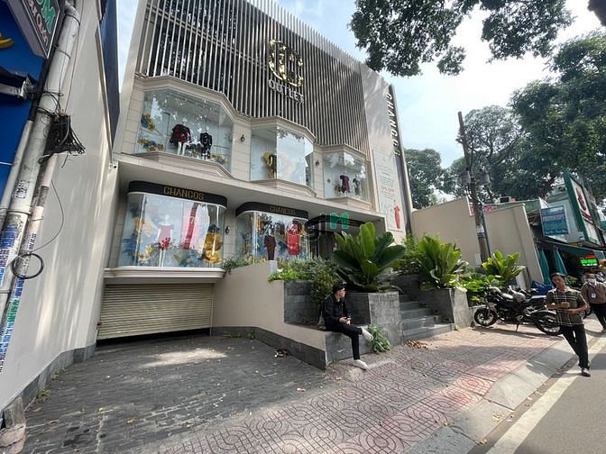 Hình ảnh Cho thuê nhà 194D - 194E Pasteur, 15x20m, giá 350 Triệu/tháng