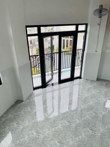 Hình ảnh Mb6623 nạp rút nhanh chóng ban công giá rẻ _ Diện tích 45m2 _ Máy giặc riêng