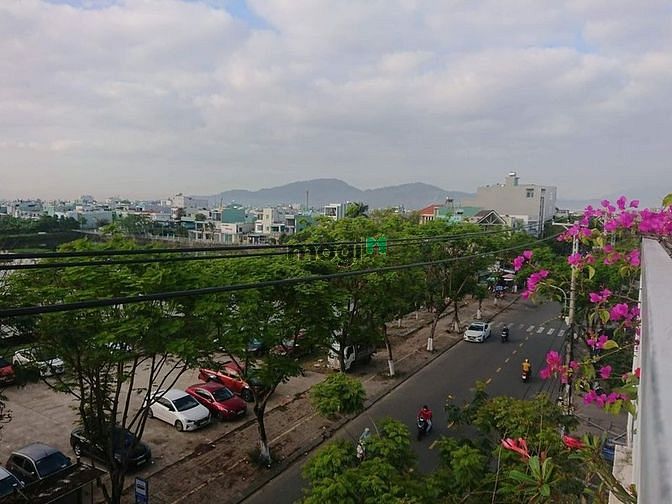 Hình ảnh Nhà mặt phố phân khúc nhỏ tiền cực hấp dẫn