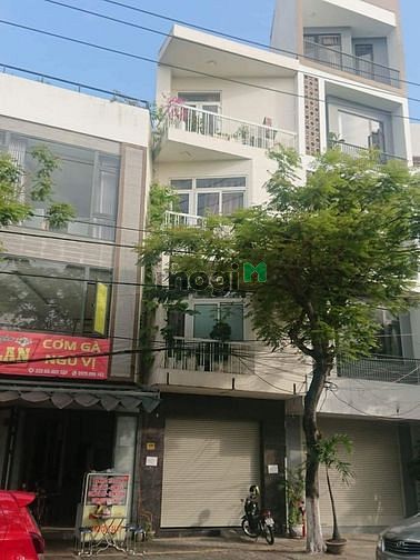 Hình ảnh Nhà mặt phố phân khúc nhỏ tiền cực hấp dẫn
