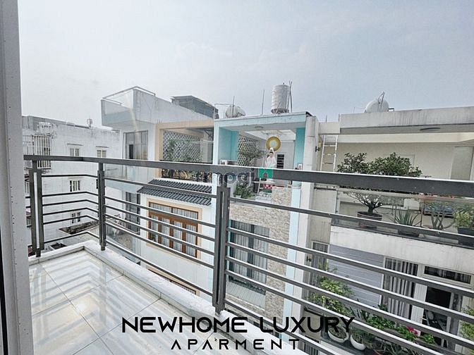 Hình ảnh Trống phòng studio ban công, siêu rộng. Ngay bờ kè Hoàng Sa Quận 3