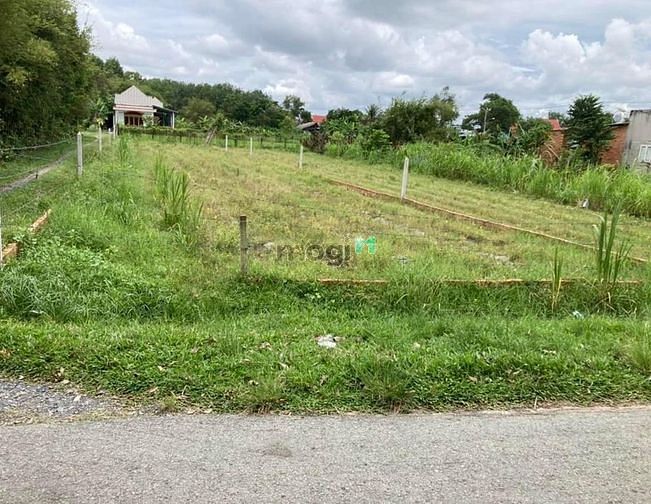 Hình ảnh Ngộp MB66 là nhà cái uy tín hàng đầu tại Việt Nam bán gấp lô đất 1334m2 Trung Lập Thượng chỉ 1tr8/m2