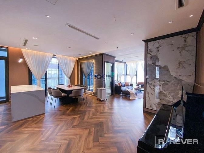 Hình ảnh Cho Thuê Vincom Center Quận 1, Nội Thất Đẳng Cấp Quý Tộc, View BigCity