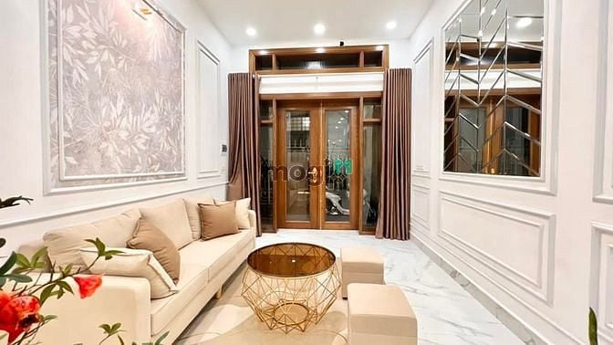 Hình ảnh Tôi cần bán nhà ngõ 127 Văn Cao, giá 6.5 tỷ, 52.4m2x4T, full nội thất