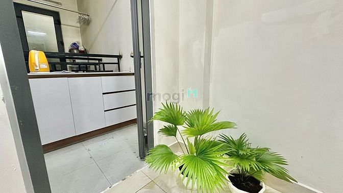Hình ảnh ⚠️CHDV BAN CÔNG đường Hồng Hà gần sân bay Tân Sơn Nhất