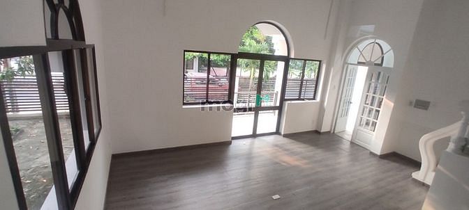 Hình ảnh 🌻🌻 Cho thuê Villa Thảo Đièn 4 pn nội thất cơ bản, chỉ 97tr