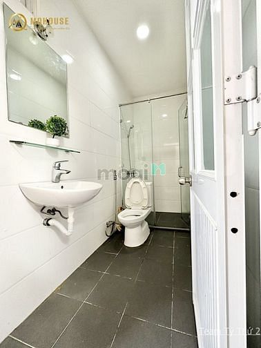 Hình ảnh STudio Full NT - Khu Sân Bay Tân Sơn Nhất, CV Hoàng Văn Thụ.