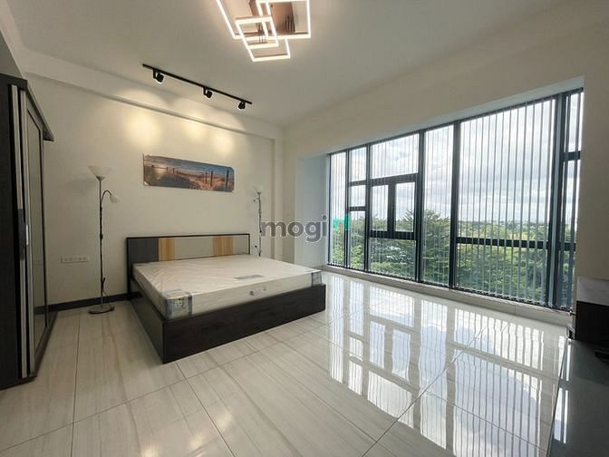 Hình ảnh Cho thuê studio ban công - full nội thất ngay Him Lam Q7