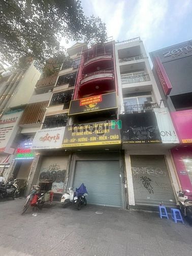 Hình ảnh Cho Thuê Nhà MT Trần Hưng Đạo Q 1_ Vị trí đẹp
