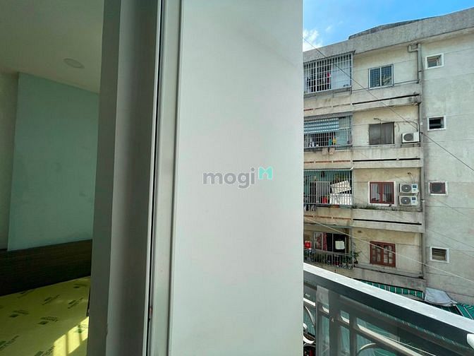 Hình ảnh Studio ban công full nội thất, ngay bờ kè Hoàng Sa Quận 1