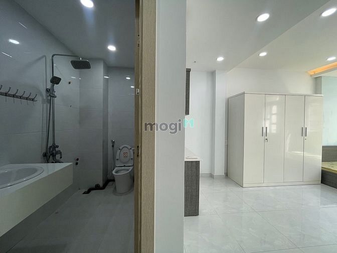 Hình ảnh Studio ban công full nội thất, ngay bờ kè Hoàng Sa Quận 1