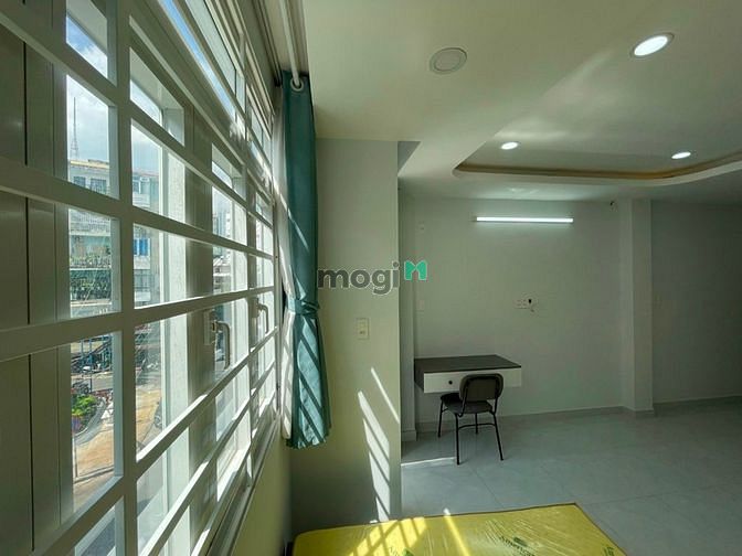 Hình ảnh Studio ban công full nội thất, ngay bờ kè Hoàng Sa Quận 1