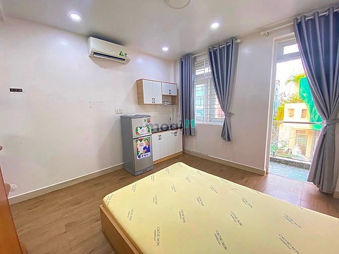 Hình ảnh CHDV Có Ban Công Cửa Sổ Full Nội Thất Đường Bàu Cát 1 Quận Tân Bình