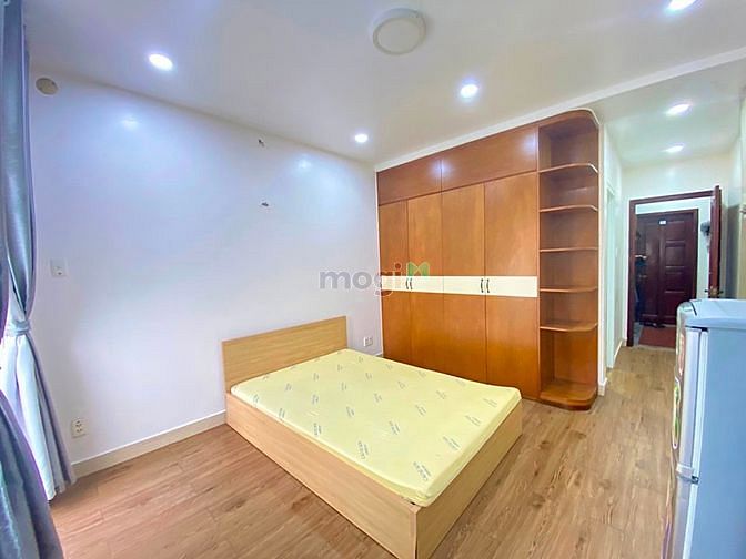 Hình ảnh CHDV Có Ban Công Cửa Sổ Full Nội Thất Đường Bàu Cát 1 Quận Tân Bình