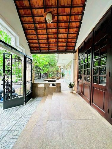 Hình ảnh Cho Thuê Biệt Thự Thảo Điền Quận 2 khu compound Giá rẻ chỉ 65tr/ th