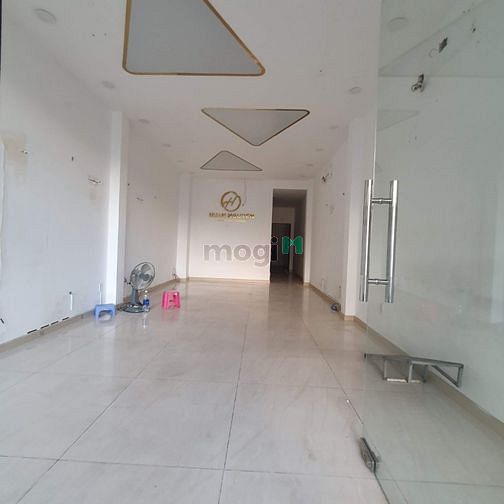 Hình ảnh Cho Thuê Nhà MT Cao Thắng Q10_ Vị trí đẹp