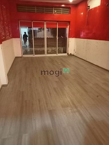 Hình ảnh Cho Thuê Nhà MT Cao Thắng Q10_ Vị trí đẹp