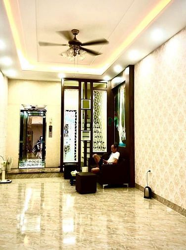 Hình ảnh nhà đẹp oto ngõ thông oto thang máy