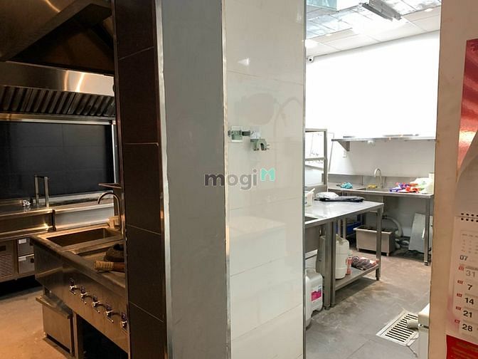 Hình ảnh Cho Thuê Nhà MT Đường Cô Bắc Q1