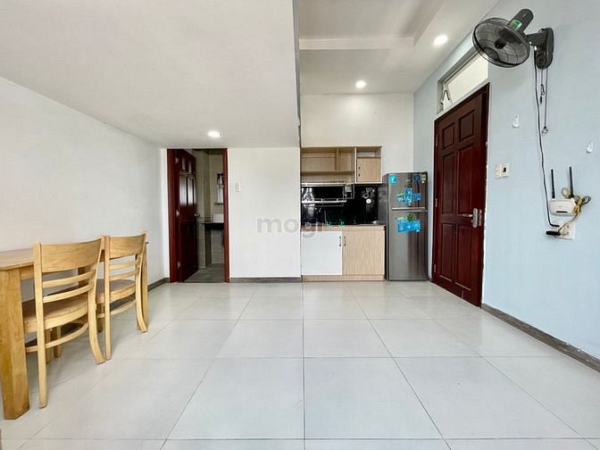Hình ảnh Duplex cửa sổ lớn ngay coopmart Âu Cơ